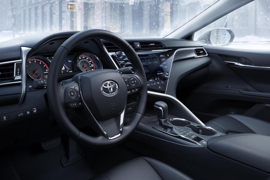 Торпедо Toyota Camry XSE AWD 2019 года  (NA) (фото 4 из 22)